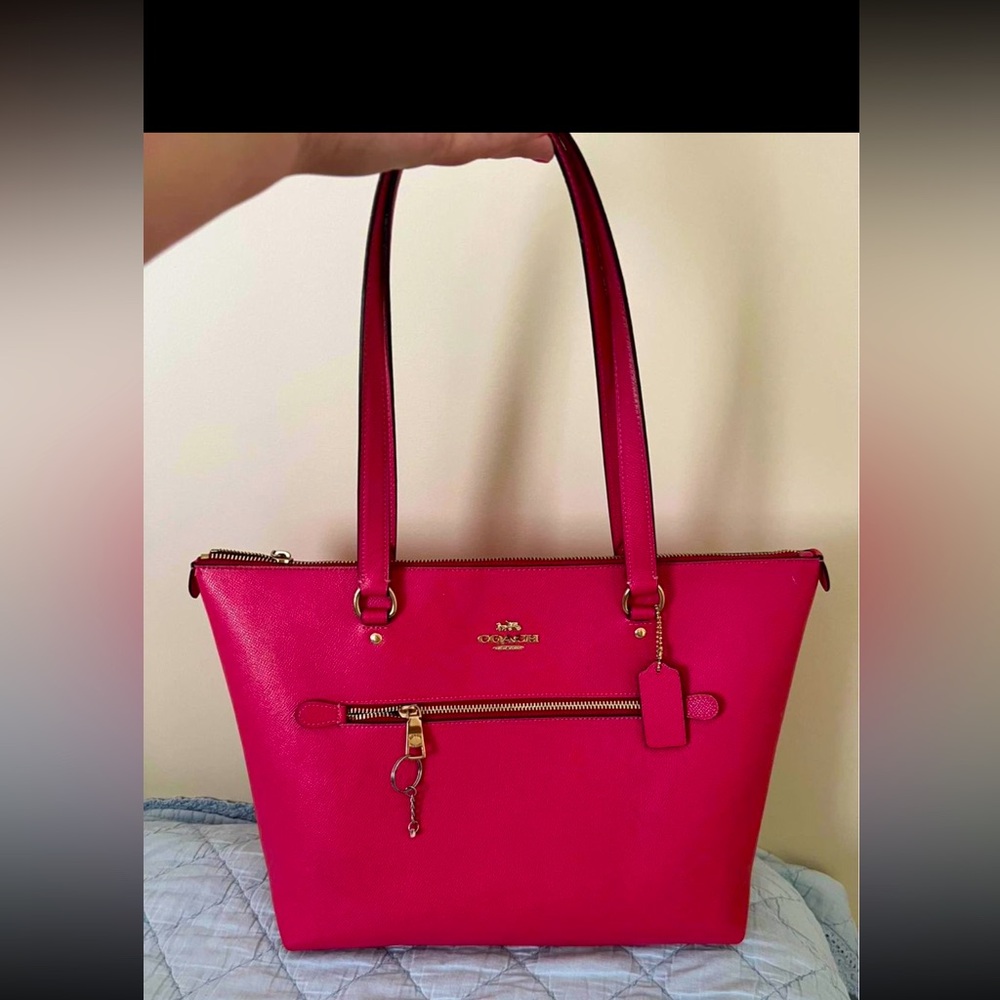 Coach shoulder bag